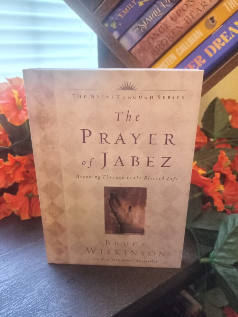 The Prayer of Jabez by Bruce Wilkinson - Beige Cover
